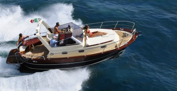 nautica-esposito-gozzo-28-cabin-cop